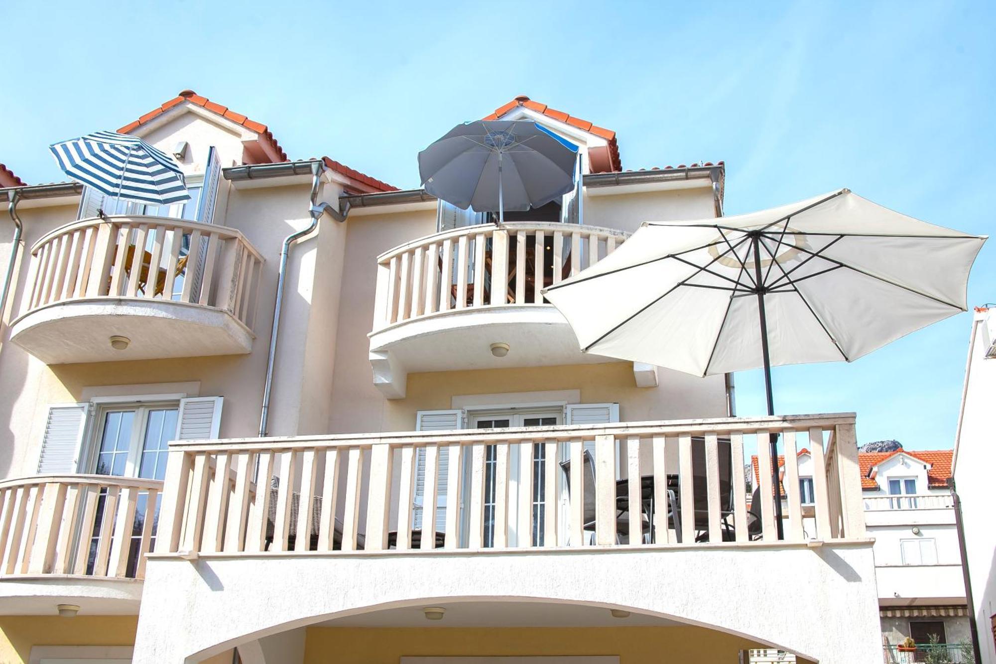 Helvetia Sunny Apartments Bol Luaran gambar