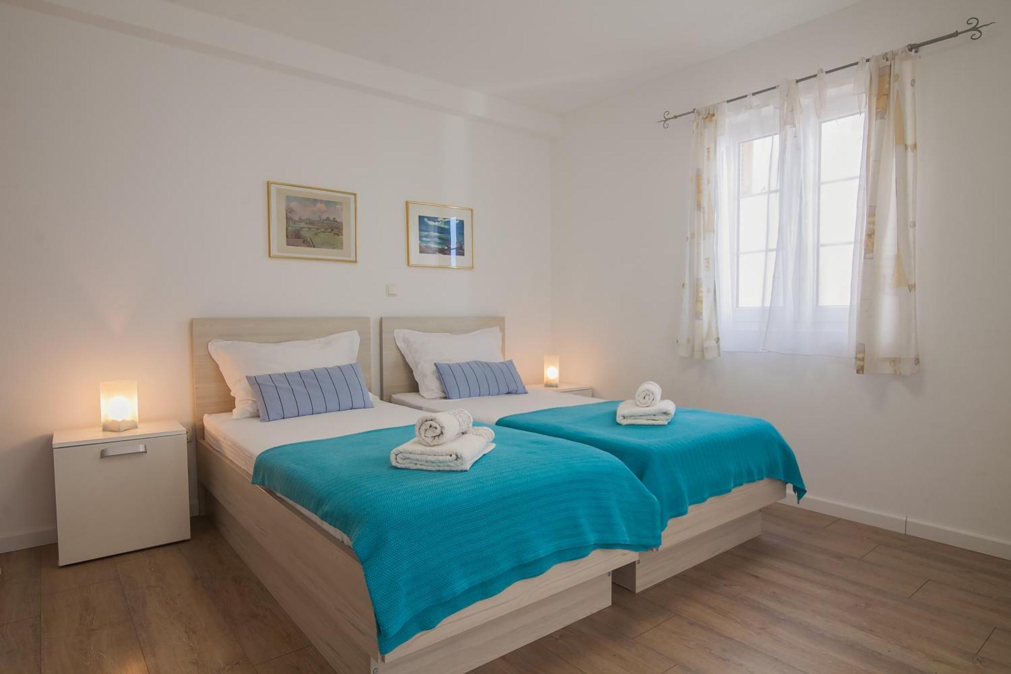 Helvetia Sunny Apartments Bol Luaran gambar