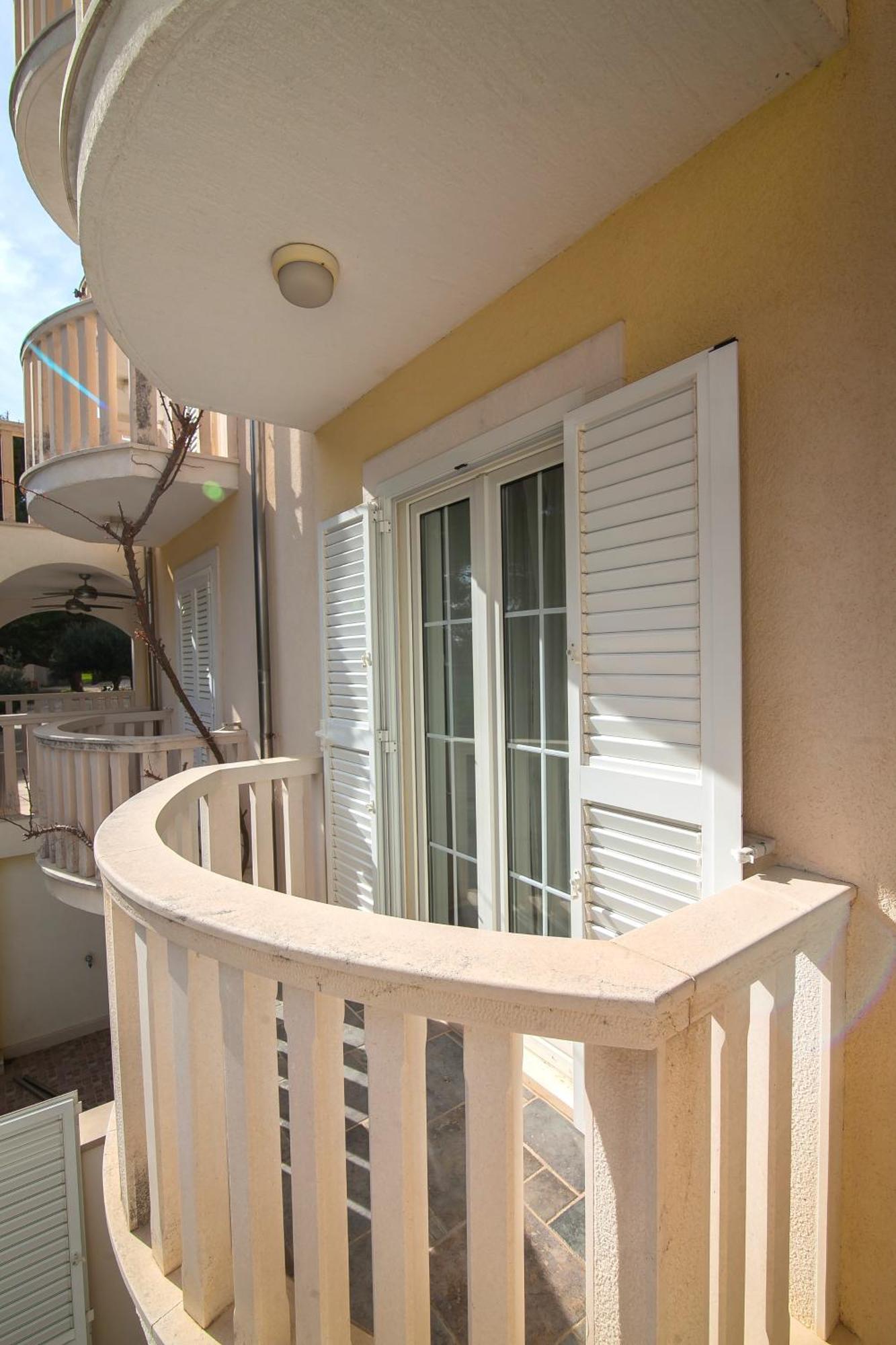 Helvetia Sunny Apartments Bol Luaran gambar